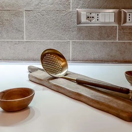 Stayeasy Montenero48 - Portaromana Center *